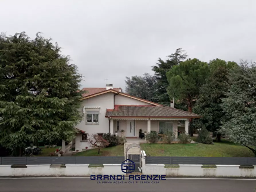 Immagine 1 di Casa indipendente in vendita  in Via Cavour, 39 a Monticello Conte Otto