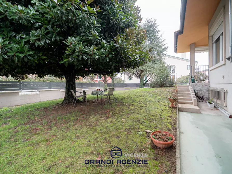 Immagine 3 di Casa indipendente in vendita  in Via Cavour, 39 a Monticello Conte Otto