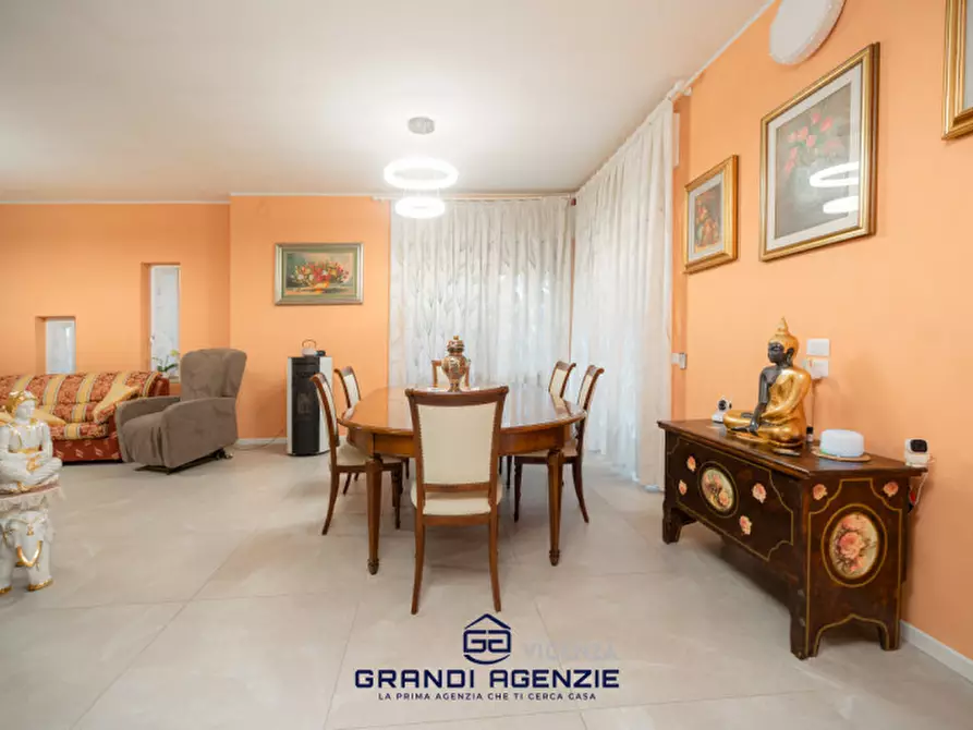 Immagine 9 di Casa indipendente in vendita  in Via Cavour, 39 a Monticello Conte Otto