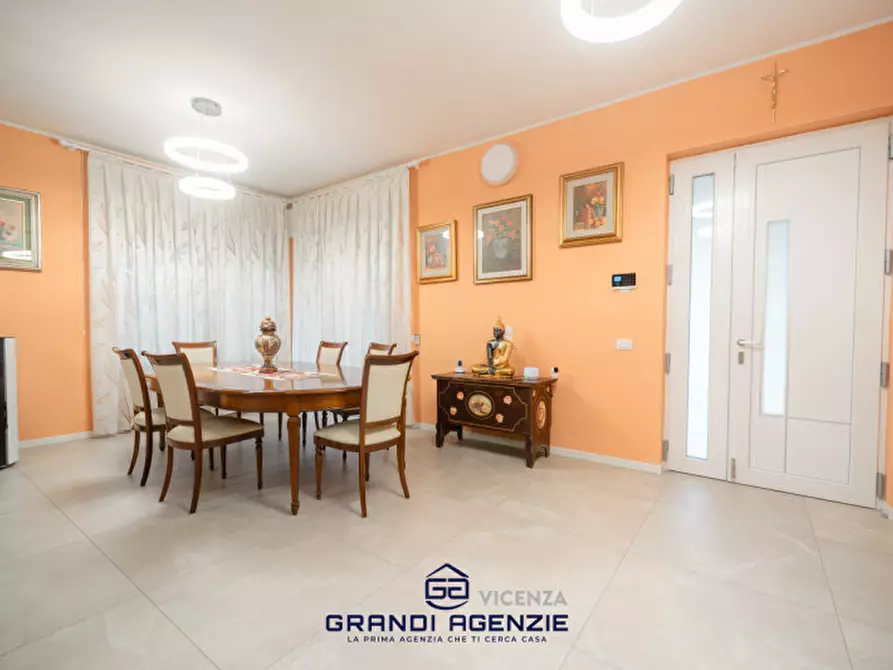 Immagine 10 di Casa indipendente in vendita  in Via Cavour, 39 a Monticello Conte Otto