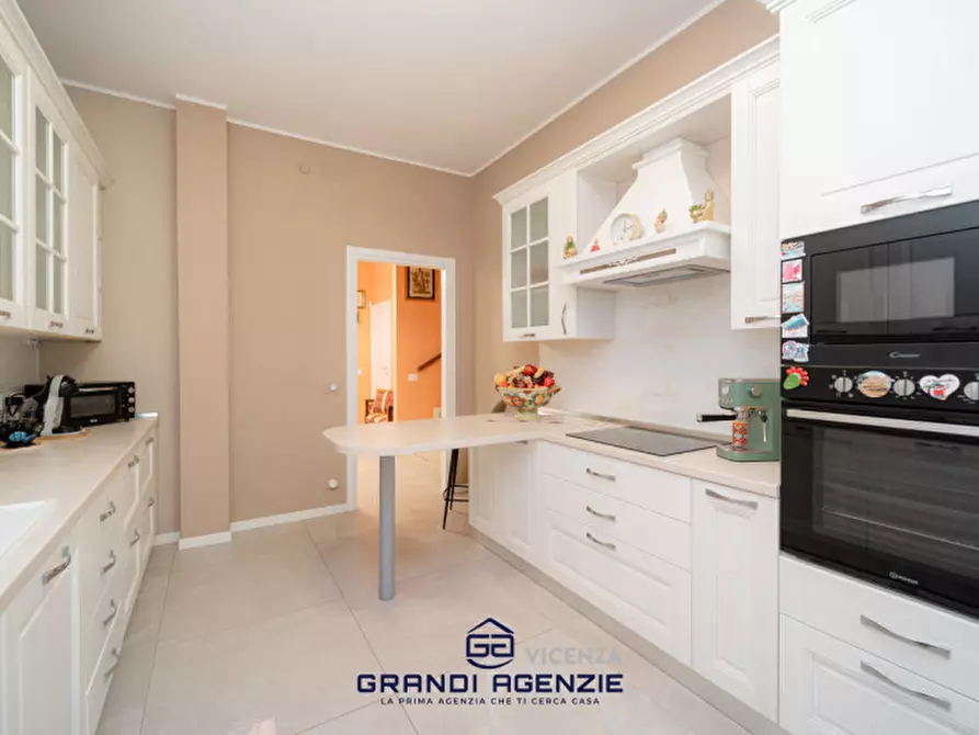 Immagine 17 di Casa indipendente in vendita  in Via Cavour, 39 a Monticello Conte Otto