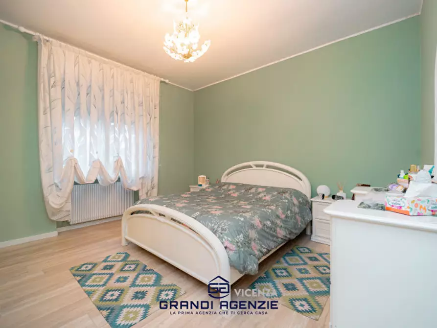 Immagine 18 di Casa indipendente in vendita  in Via Cavour, 39 a Monticello Conte Otto