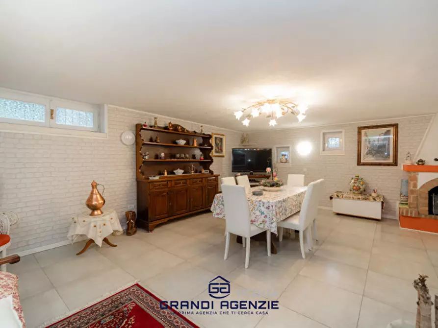 Immagine 33 di Casa indipendente in vendita  in Via Cavour, 39 a Monticello Conte Otto