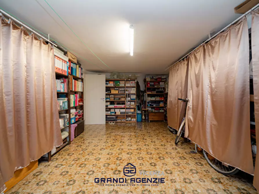 Immagine 42 di Casa indipendente in vendita  in Via Cavour, 39 a Monticello Conte Otto