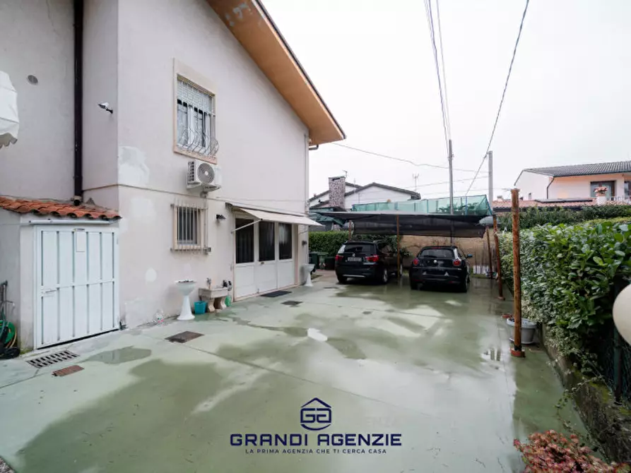 Immagine 45 di Casa indipendente in vendita  in Via Cavour, 39 a Monticello Conte Otto