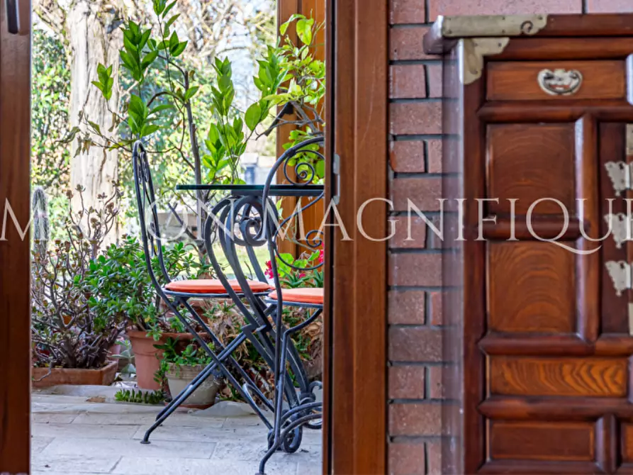 Immagine 9 di Villa in vendita  a Sasso Marconi