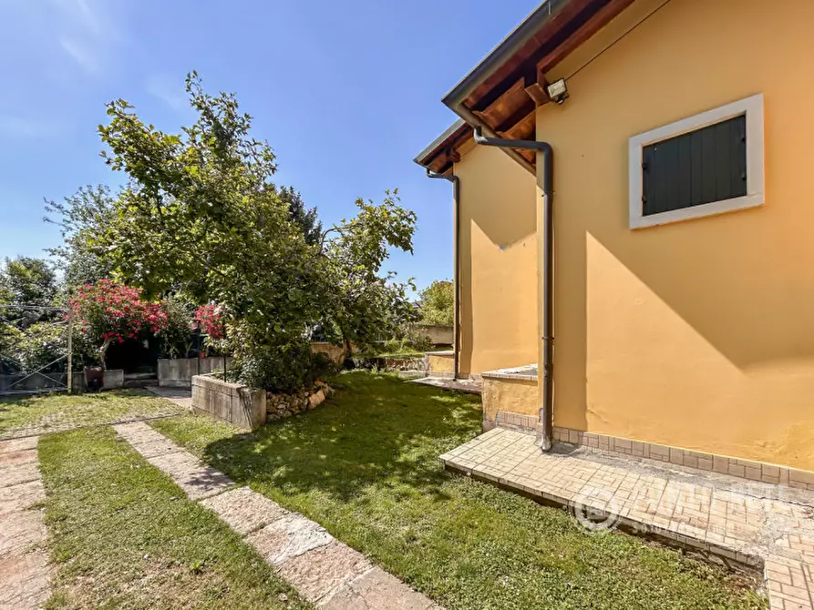 Immagine 9 di Villa in vendita  in via Ex Internati a Pescantina