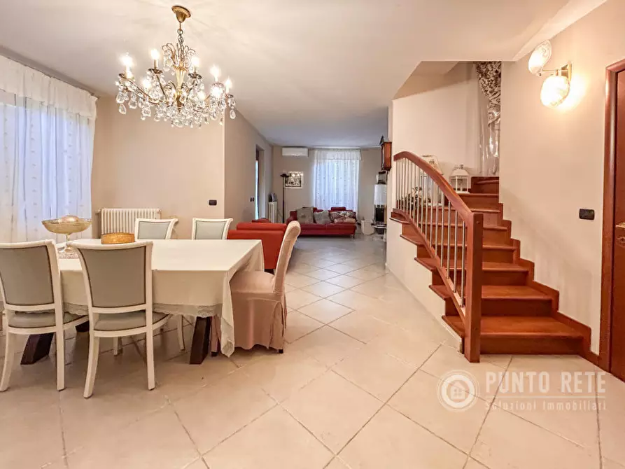 Immagine 12 di Villa in vendita  in via Ex Internati a Pescantina