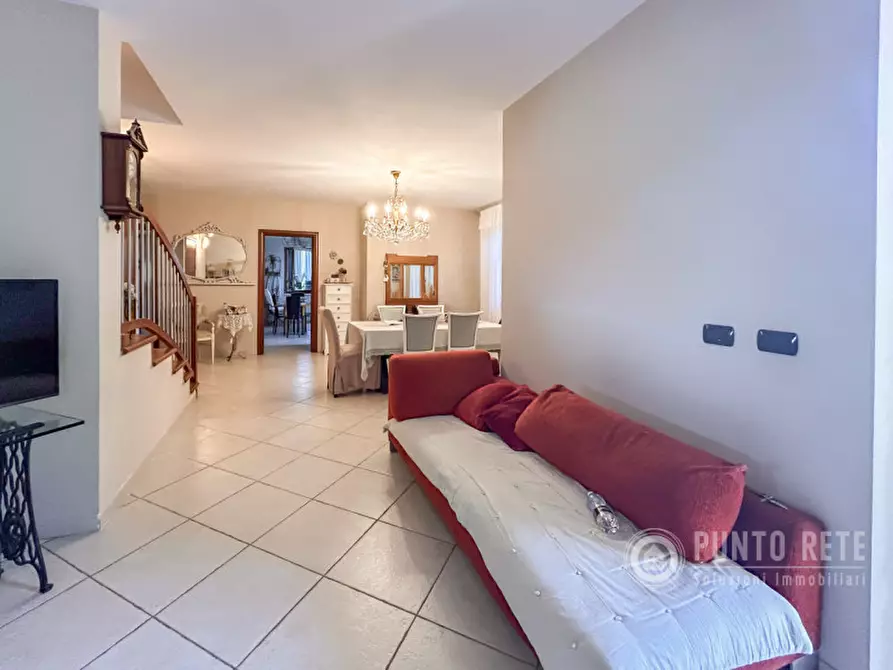 Immagine 14 di Villa in vendita  in via Ex Internati a Pescantina