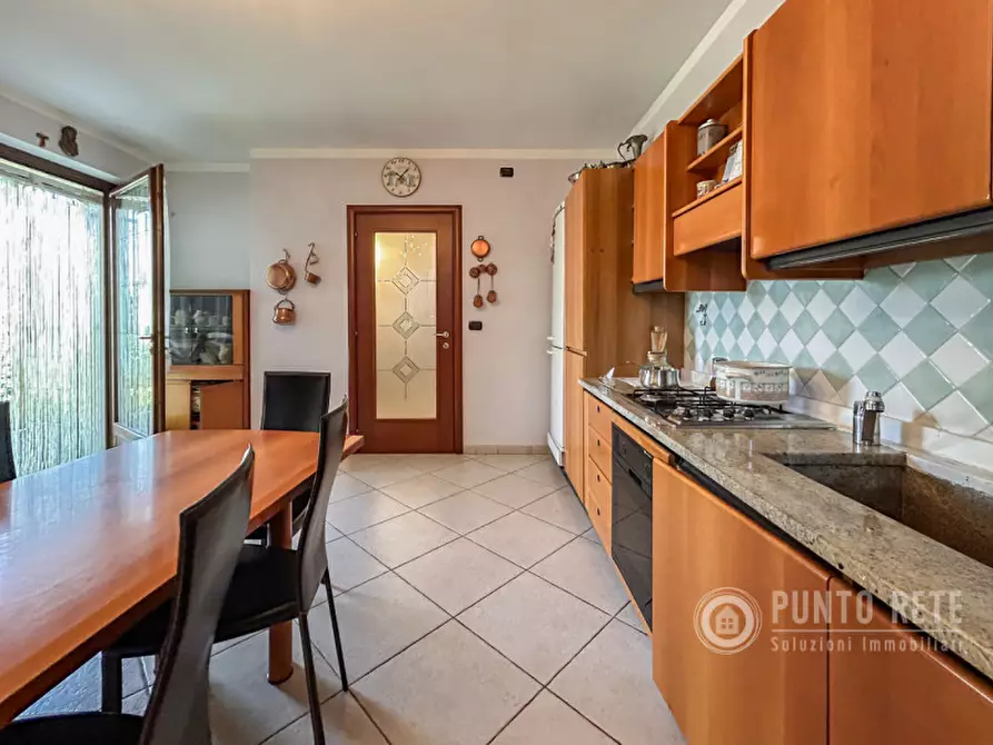 Immagine 17 di Villa in vendita  in via Ex Internati a Pescantina
