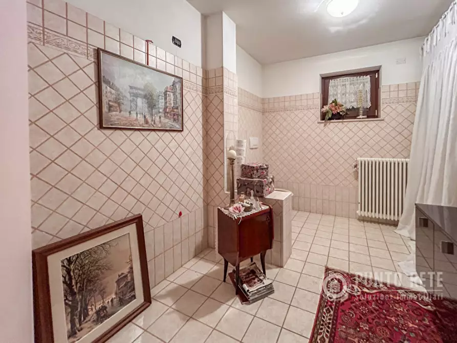 Immagine 28 di Villa in vendita  in via Ex Internati a Pescantina