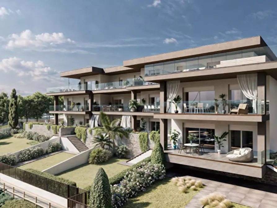 Immagine 4 di Appartamento in vendita  in Via Desenzanino a Desenzano Del Garda