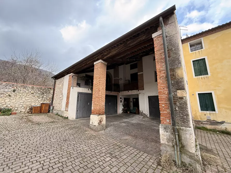 Immagine 1 di Villetta a schiera in vendita  a Barbarano Mossano