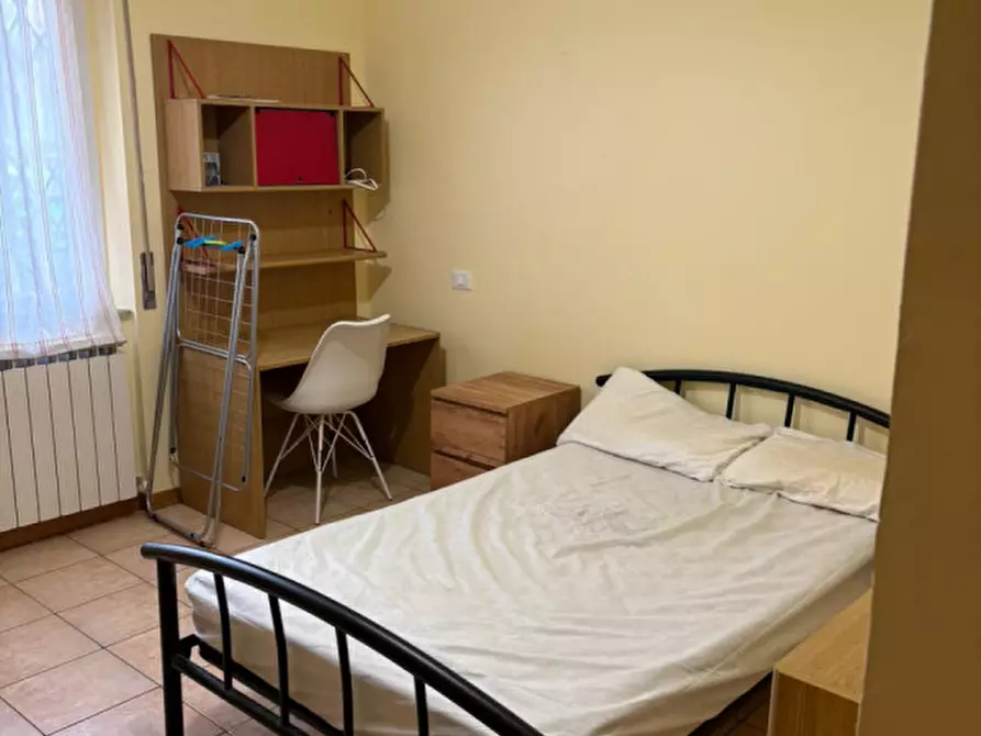 Immagine 4 di Camera in affitto  in Via Mameli a Perugia