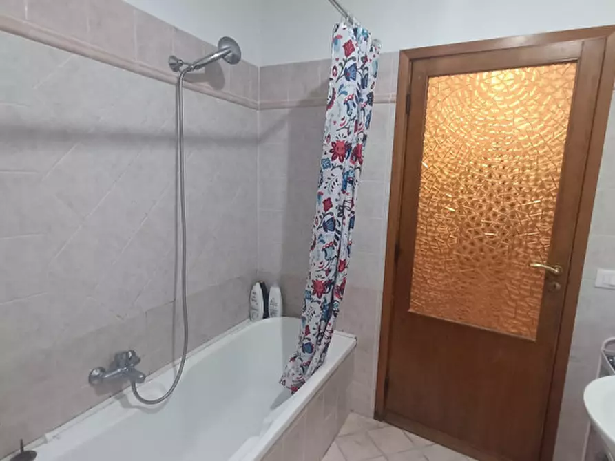 Immagine 10 di Camera in affitto  in Via Mameli a Perugia