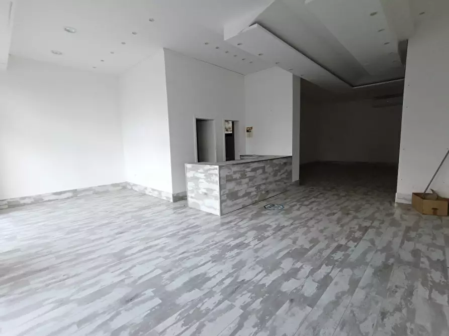 Immagine 1 di Attività commerciale in affitto  in VIA VESTINA a Montesilvano