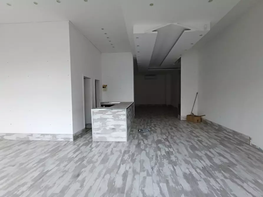 Immagine 3 di Attività commerciale in affitto  in VIA VESTINA a Montesilvano