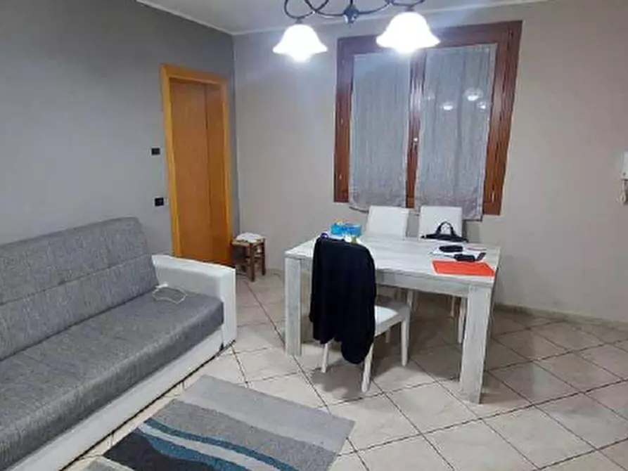 Immagine 3 di Casa indipendente in vendita  in Via Guglielmo Marconi, 28 a Campagna Lupia