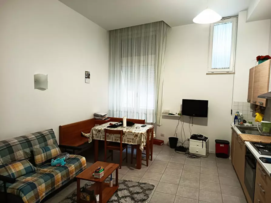 Immagine 5 di Appartamento in vendita  in Vallemiano a Ancona