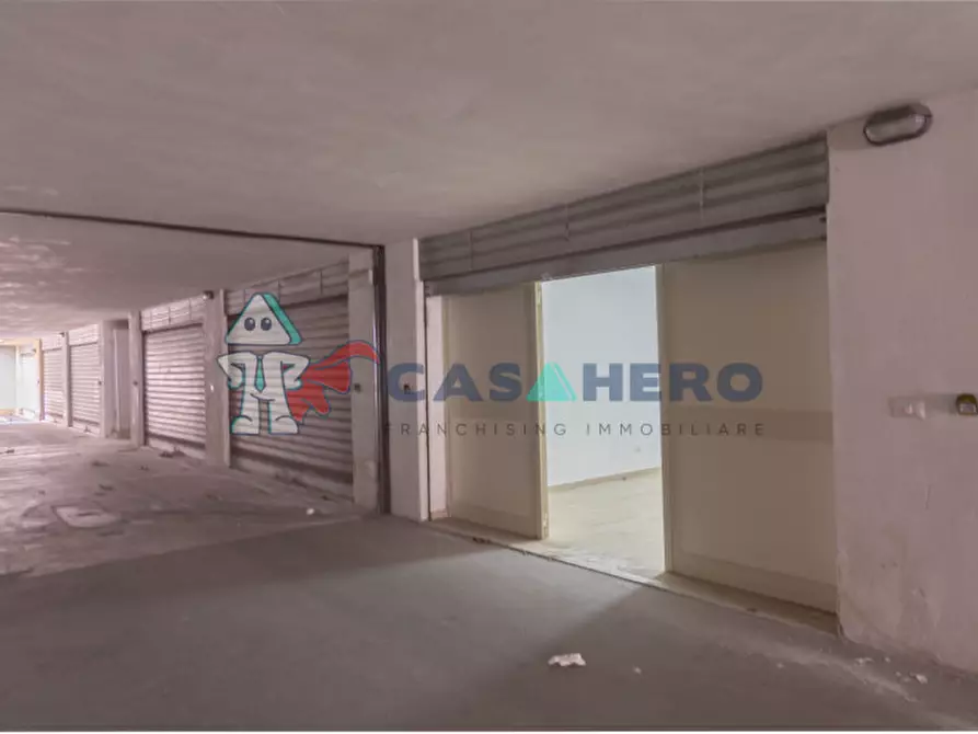 Immagine 9 di Magazzino in vendita  in Via tignini a Villabate