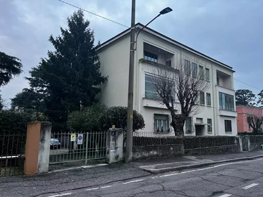 Immagine 2 di Appartamento in vendita  in Via Pittori Paglia a Brescia