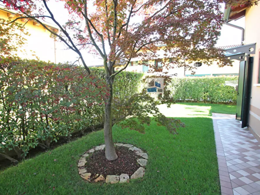 Immagine 2 di Casa indipendente in vendita  in Via Dante Alighieri a Santa Maria Di Sala