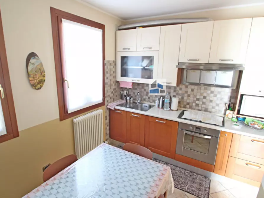 Immagine 7 di Casa indipendente in vendita  in Via Dante Alighieri a Santa Maria Di Sala