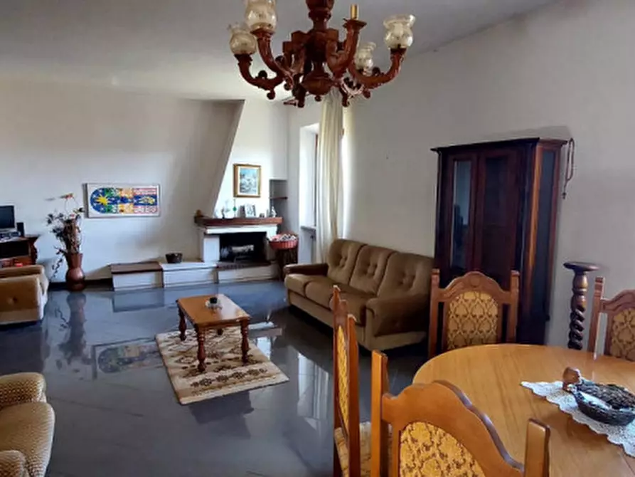 Immagine 18 di Rustico / casale in vendita  a Lucignano