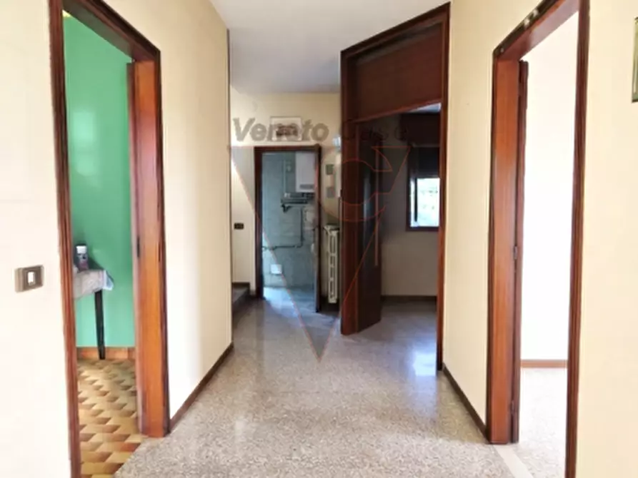 Immagine 3 di Casa bifamiliare in vendita  in Via alcide de gasperi 16 a Campagna Lupia
