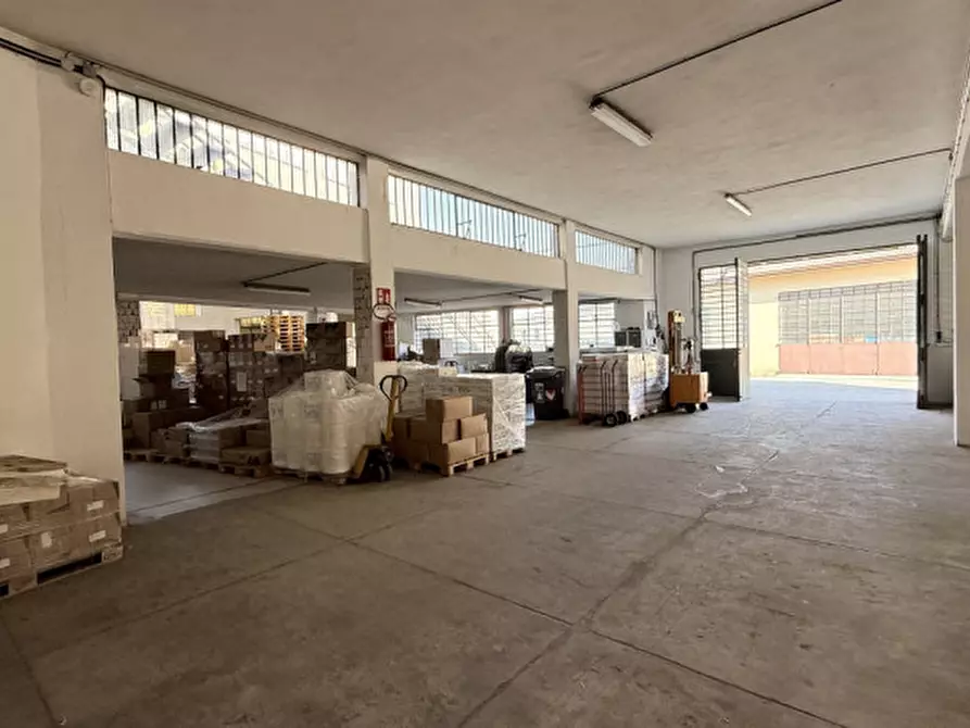 Immagine 3 di Magazzino in vendita  in Via Jacopo Avanzo a Padova