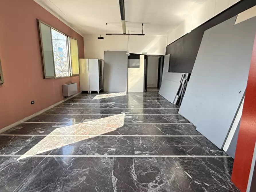 Immagine 15 di Magazzino in vendita  in Via Jacopo Avanzo a Padova