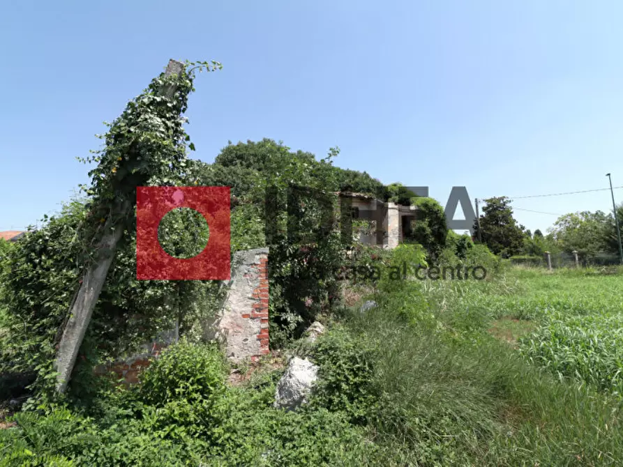 Immagine 4 di Rustico / casale in vendita  in VIA CACCEGAI a Villorba