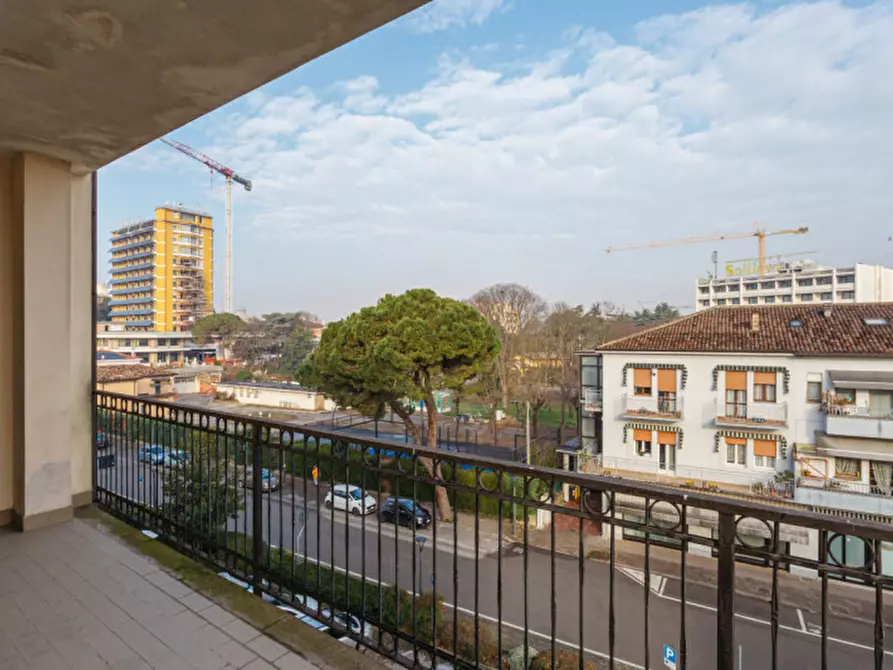 Immagine 11 di Appartamento in vendita  in Via degli Scavi, 2 a Montegrotto Terme