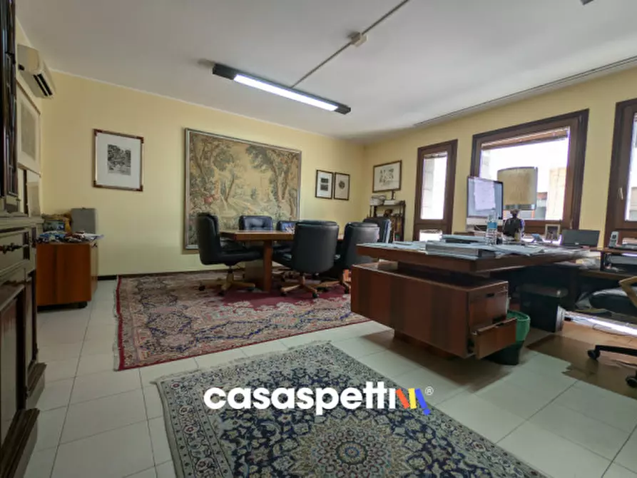 Immagine 9 di Ufficio in vendita  in Via Bonaventura Palamolla, 29 a Reggio Di Calabria