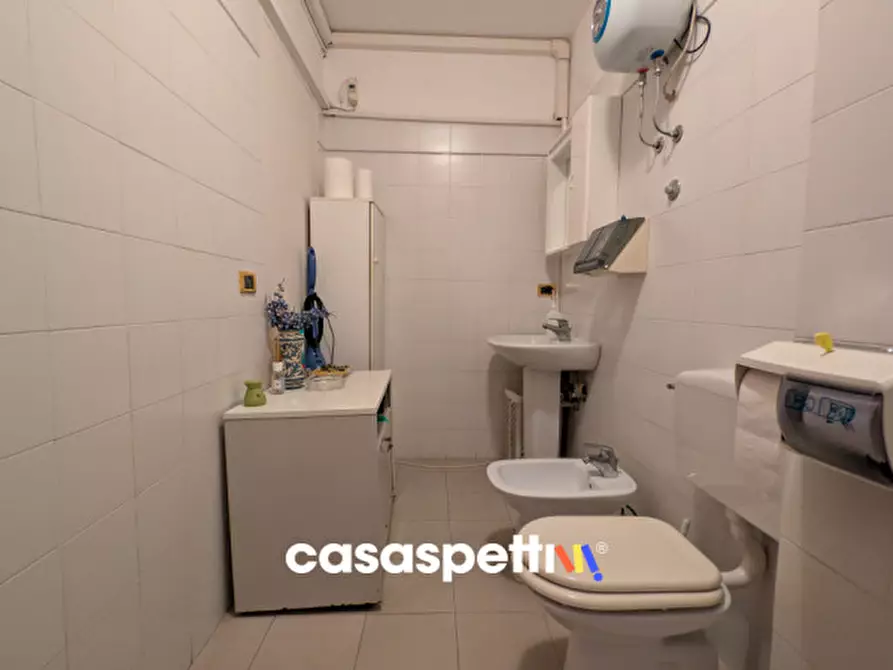 Immagine 11 di Ufficio in vendita  in Via Bonaventura Palamolla, 29 a Reggio Di Calabria