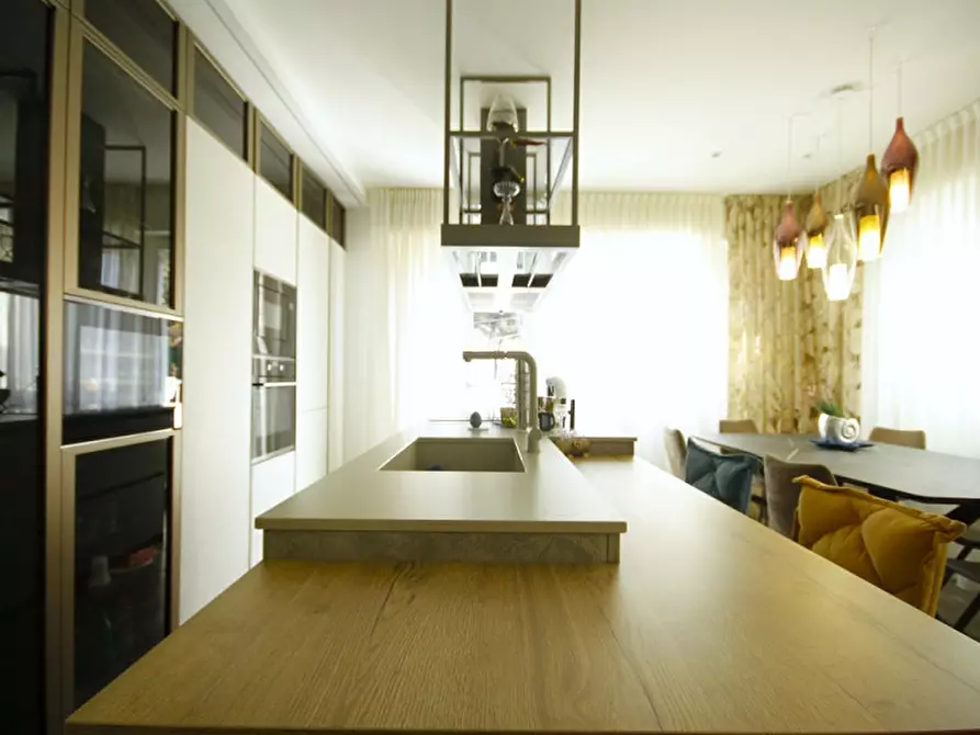 Immagine 6 di Appartamento in vendita  in Corso Fratelli Cervi a Riccione