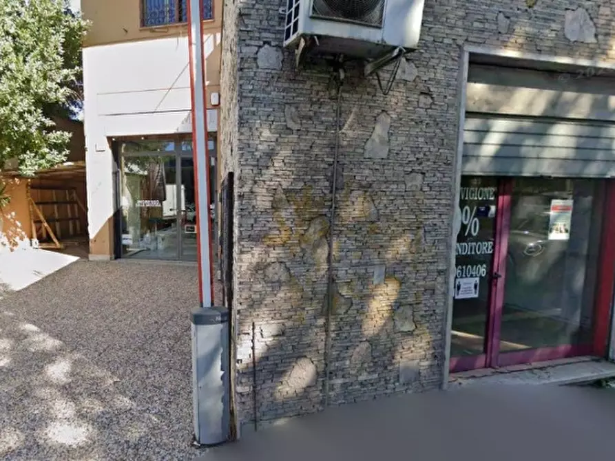 Immagine 1 di Magazzino in vendita  in Via Trionfale a Roma