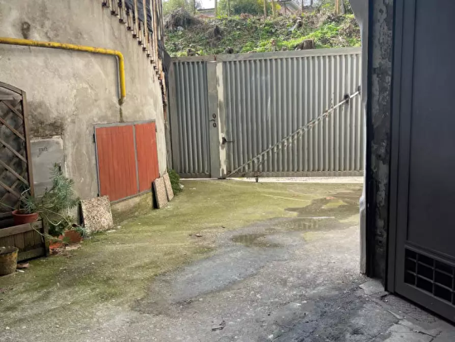 Immagine 5 di Magazzino in vendita  in Via Trionfale a Roma