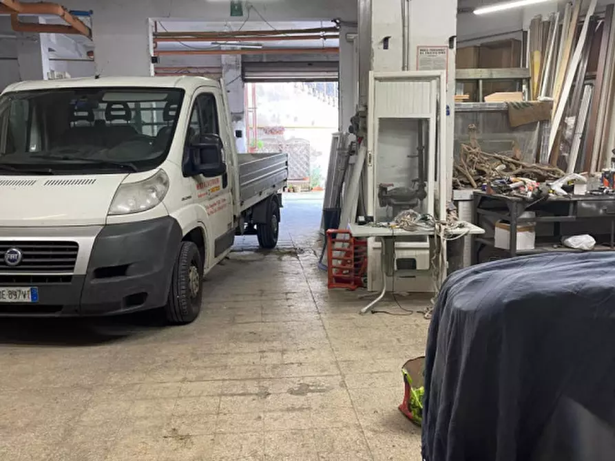 Immagine 8 di Magazzino in vendita  in Via Trionfale a Roma