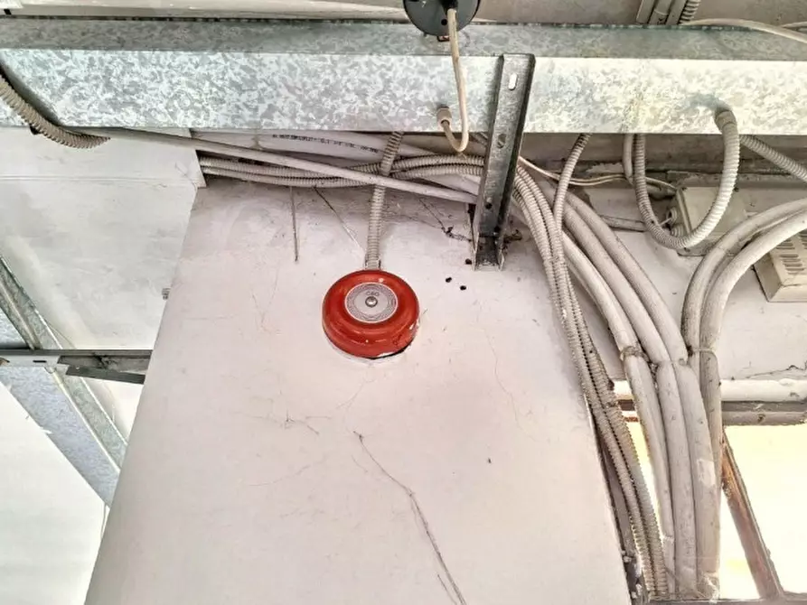 Immagine 8 di Negozio in vendita  in Via Monastir, 12, 10127 Torino TO, Italia a Torino