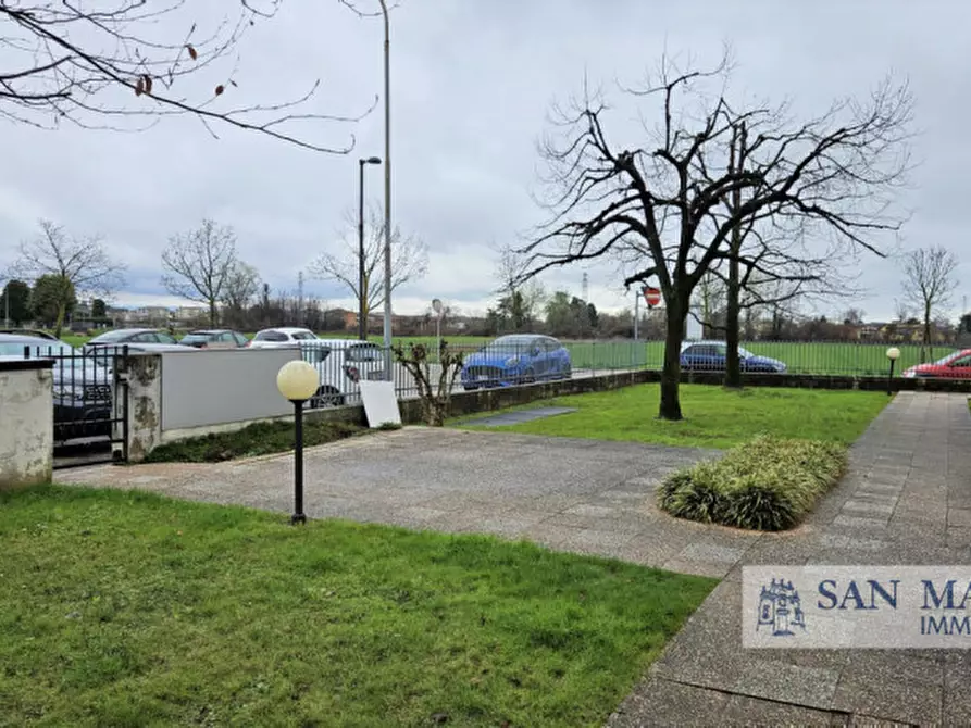 Immagine 15 di Appartamento in vendita  in Via Benedetto Croce a Costabissara