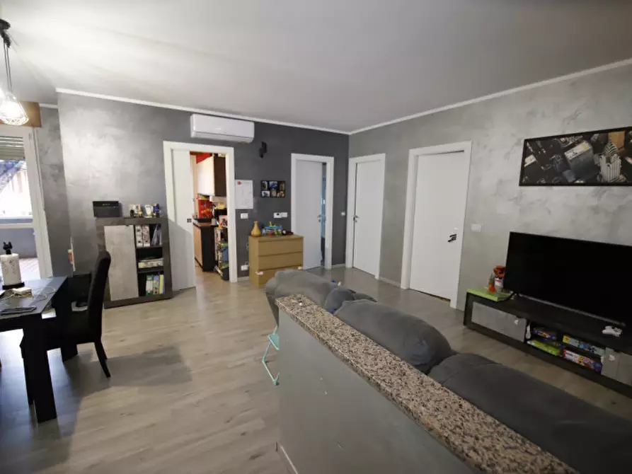 Immagine 5 di Appartamento in vendita  in via antonio uligini 10 a Rivarolo Canavese