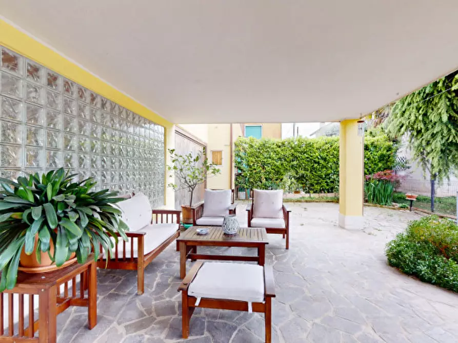 Immagine 2 di Casa bifamiliare in vendita  in Via Cristoforo Colombo 29 a Monticello Conte Otto