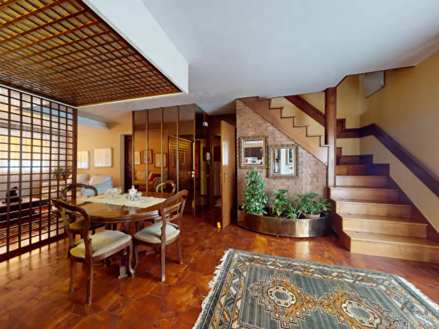 Immagine 4 di Casa bifamiliare in vendita  in Via Cristoforo Colombo 29 a Monticello Conte Otto