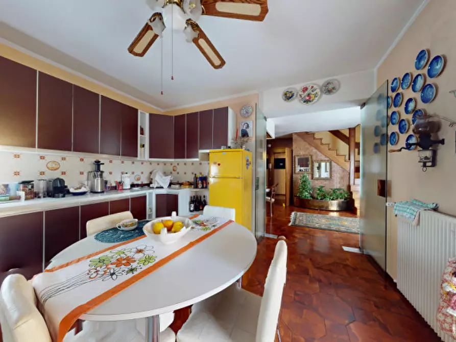 Immagine 7 di Casa bifamiliare in vendita  in Via Cristoforo Colombo 29 a Monticello Conte Otto