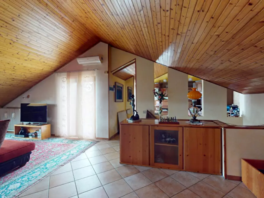 Immagine 15 di Casa bifamiliare in vendita  in Via Cristoforo Colombo 29 a Monticello Conte Otto