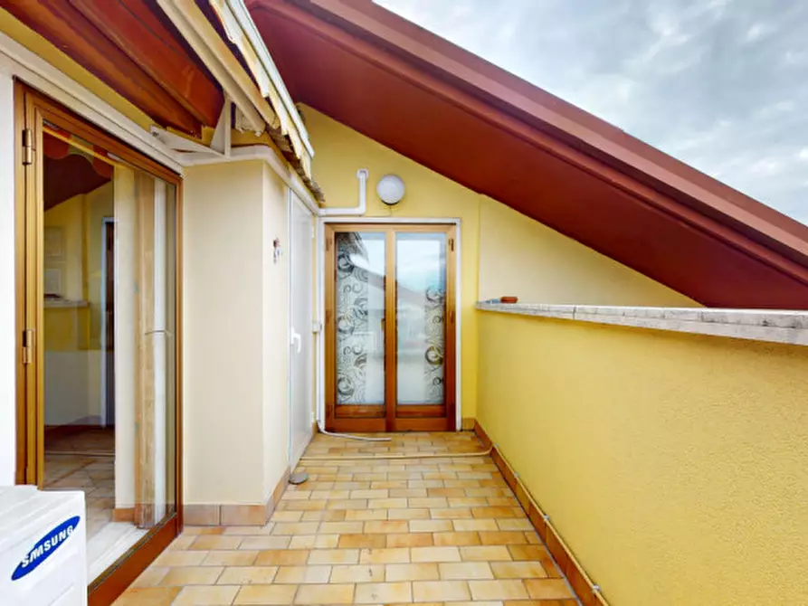 Immagine 19 di Casa bifamiliare in vendita  in Via Cristoforo Colombo 29 a Monticello Conte Otto