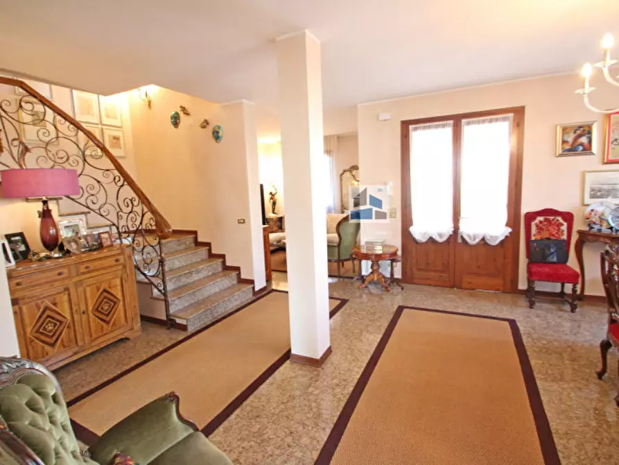 Immagine 5 di Casa bifamiliare in vendita  in Via Fratella a Santa Maria Di Sala