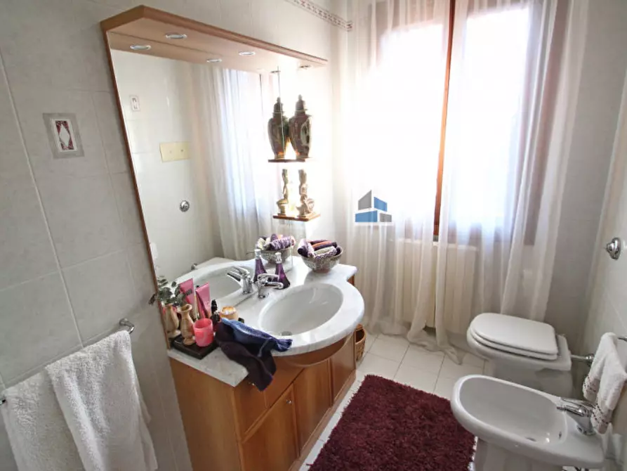 Immagine 7 di Casa bifamiliare in vendita  in Via Fratella a Santa Maria Di Sala