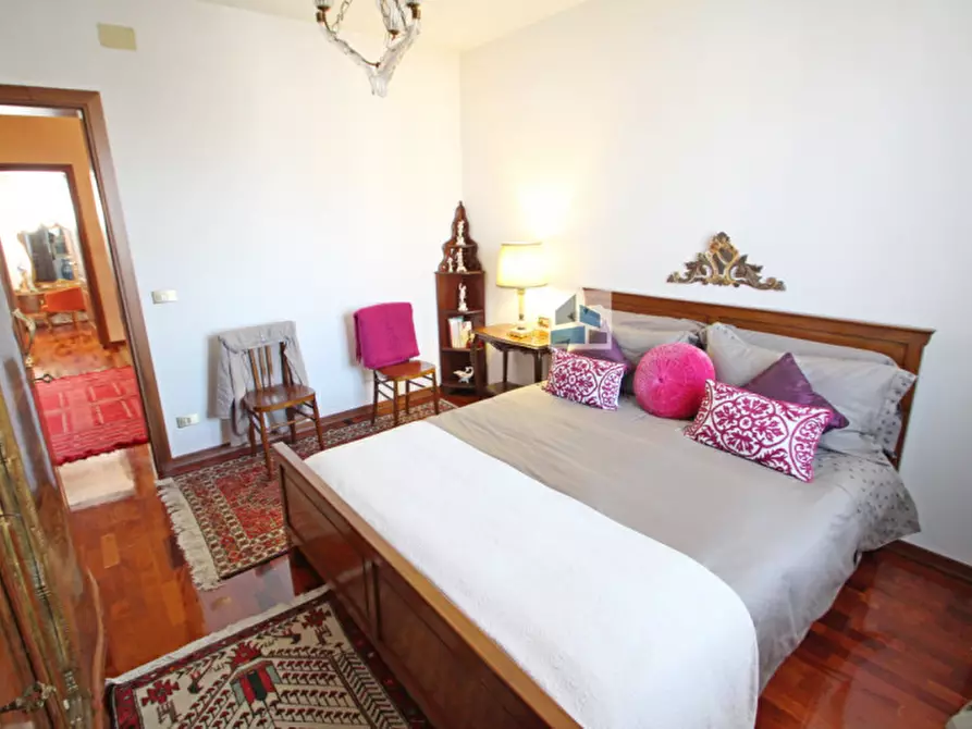 Immagine 10 di Casa bifamiliare in vendita  in Via Fratella a Santa Maria Di Sala